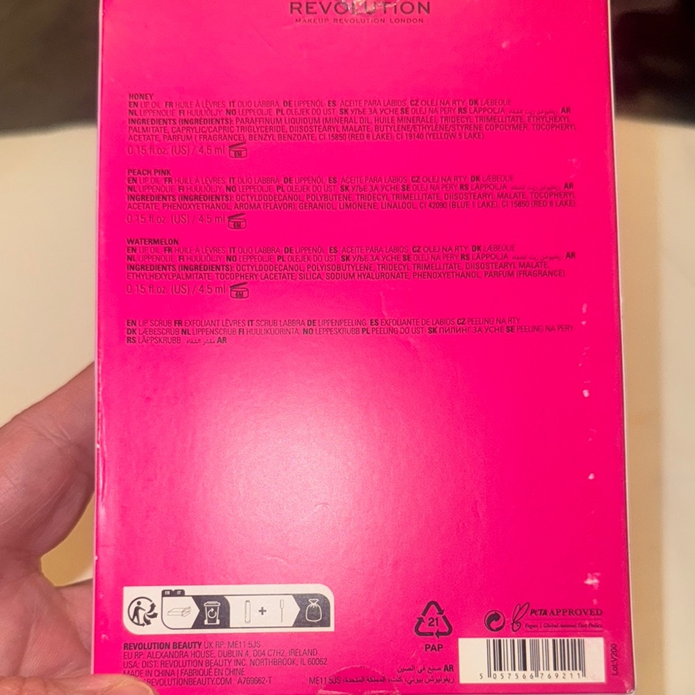 Revolution Kiss & Go Lip Oil Set - Pink, Orange, Clear - Picture 2 of 2